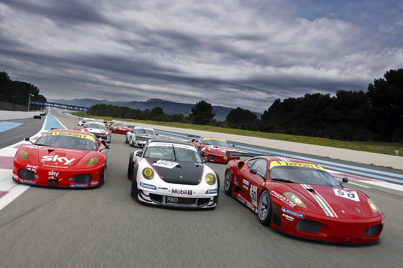 Illustration for article titled 2009 FIA GT Racers Trot Out For Spring Testing In France